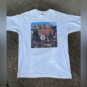 1990 Apple Corps Sgt. Pepper Beatles graphic tee